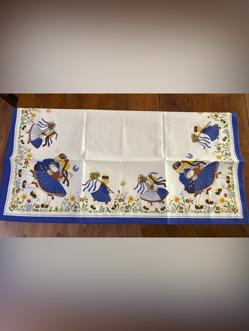 Mid century German Cotton Table Cloth Couple Dancing 30”x30”